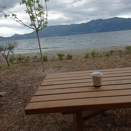 Camping Askalosia Caravan *